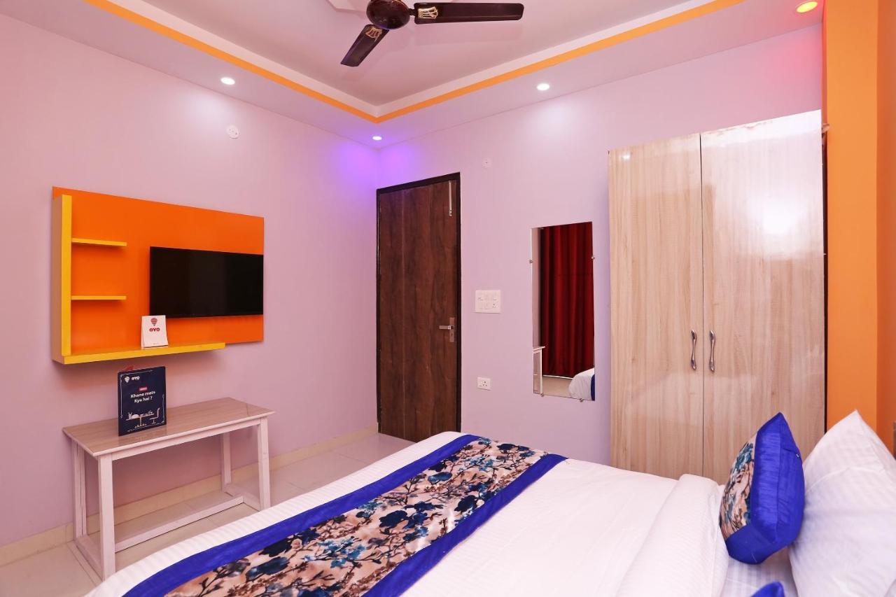 Hotel Oyo Rose Residency Near Dwarka Sector 9 Metro Station Nueva Delhi Exterior foto